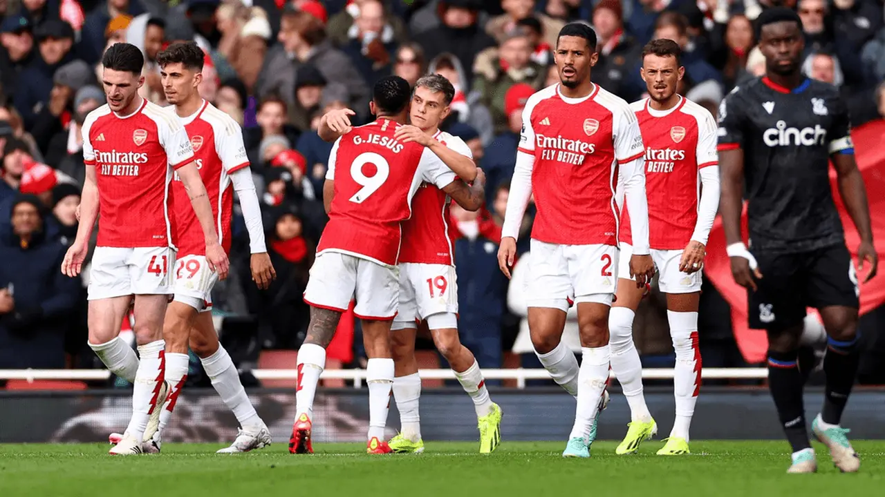 قمة لندن المرتقبة.. موعد مباراة آرسنال وبرينتفورد في الدوري الإنجليزي والقنوات الناقلة